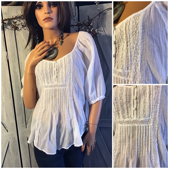 Abercrombie & Fitch Tops - AB & Fitch/White Pin-tuck Boho Lace Pullover Tunic